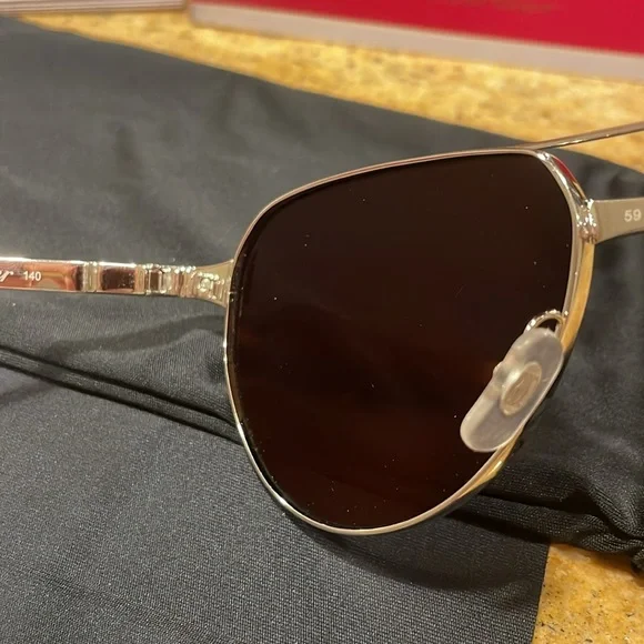 Cartier CT0425S - 004 aviator sunglasses.59-16-140 Authentic Brand New Eyewear